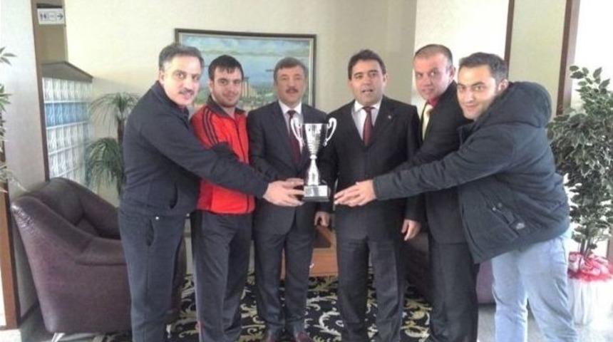 Altınova Tersaneler G&uuml;reş Takımı Yalova&rsquo;nın Gururu