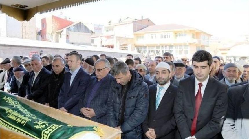 Osman &Ouml;ztaş Hoca Hakk&rsquo;a Y&uuml;r&uuml;d&uuml;