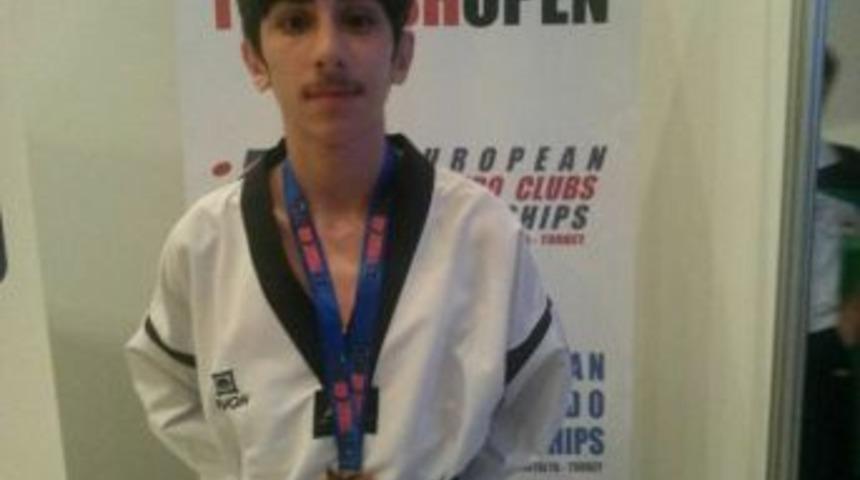 Yalovalı Sporcu &Uuml;&ccedil;&uuml;nc&uuml; Oldu