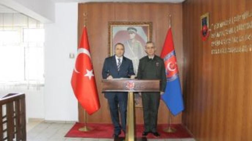 Vali Kaban&rsquo;dan Garnizon Kumutanı&rsquo;na Ziyaret