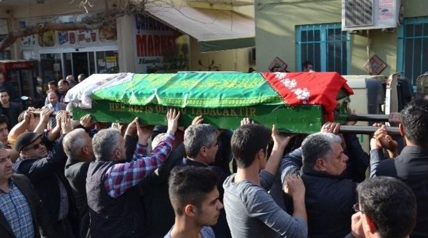 Liseli Demet Dualarla Sonsuzluğa Uğurlandı