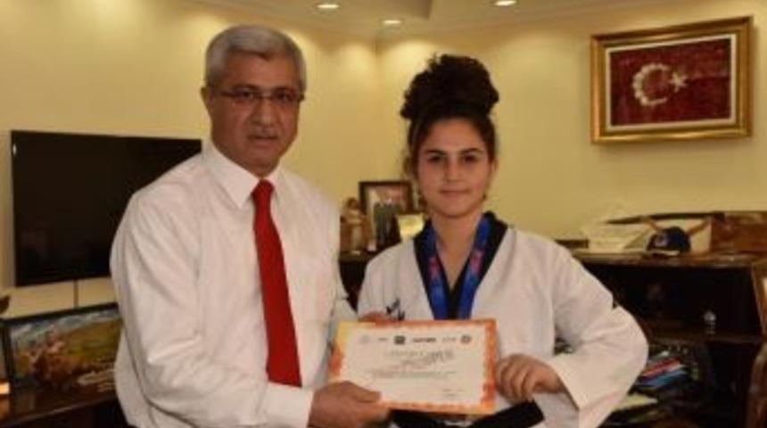 Alanyalı Sude Avrupa İkincisi Oldu