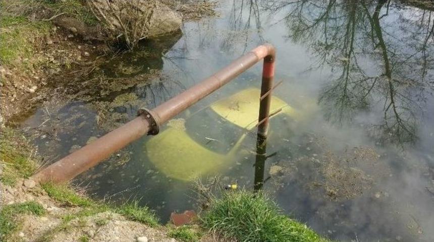 D&uuml;zce&rsquo;de Derede Bir Otomobil Bulundu