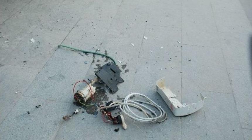 Durağa Bırakılan Şüpheli Paketten Şofben Çıktı