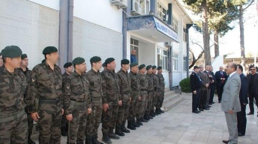 Vali Demirtaş&rsquo;tan Ter&ouml;rle M&uuml;cadele Kahramanlarına Ziyaret