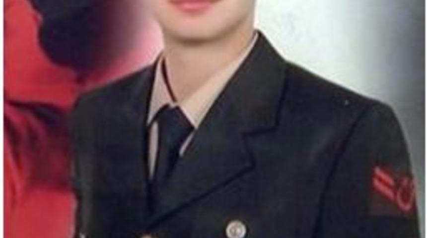 Şehit Uzman &Ccedil;avuş G&uuml;neş&rsquo;in İstanbul&rsquo;daki Evine Ateş D&uuml;şt&uuml;