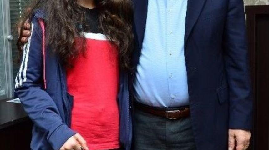 Şampiyondan Muratpaşa&rsquo;ya Ziyaret