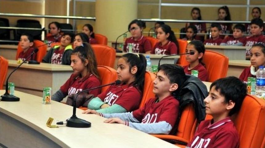 Kepez&rsquo;de Ağa&ccedil;lar &Ccedil;ocuklarla B&uuml;y&uuml;yecek