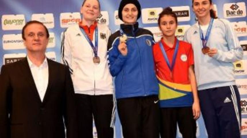Sel&ccedil;uklu Belediyesi Spor Kul&uuml;b&uuml; Tekvando Kul&uuml;pler Avrupa Şampiyonu Oldu