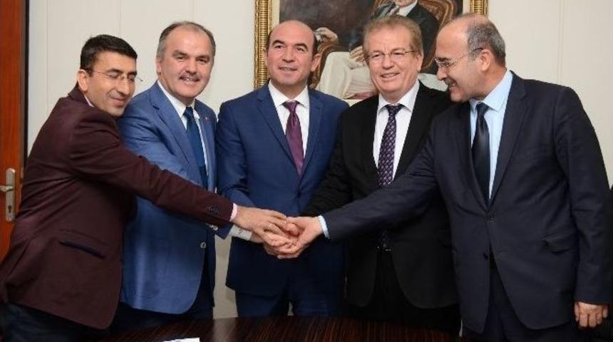 Pamukkale&rsquo;de &Ouml;ğrencilere &Ouml;d&uuml;l M&uuml;jdesi