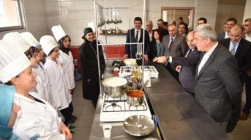 Başkanlar, Kar-mek Mutfağı&rsquo;nda