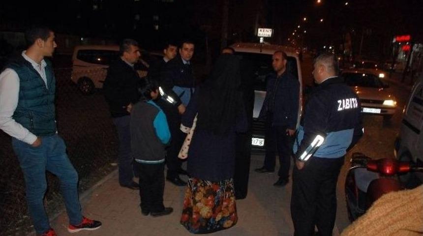 Polis Ve Zabıta Ekipleri Dilencilere G&ouml;z A&ccedil;tırmıyor