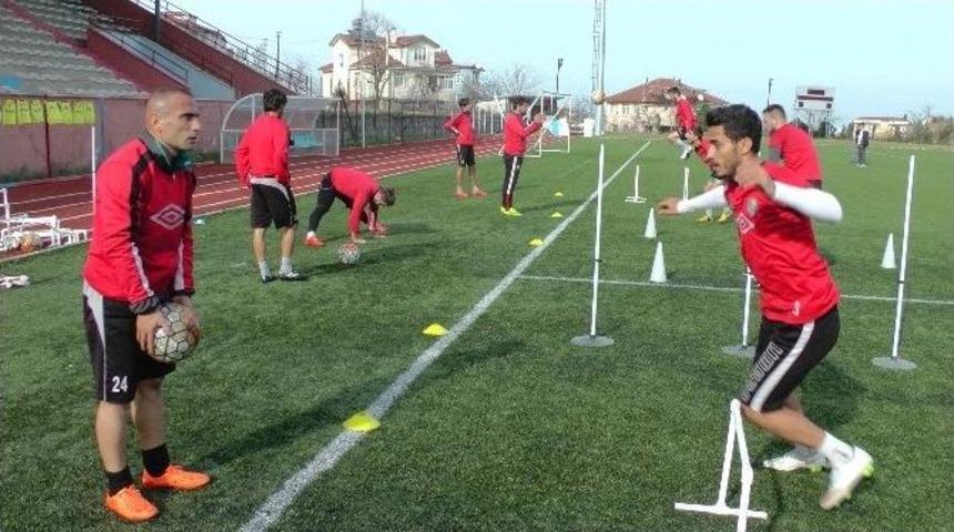 Ak&ccedil;akocaspor Kendi Evinde Gol Arayacak