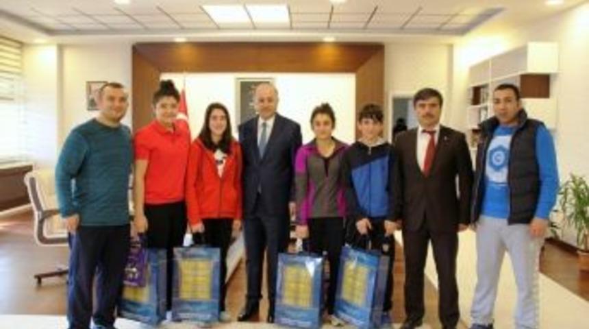 Altın Madalyalı Judocular, Vali Azizoğlu&rsquo;nu Ziyaret Etti