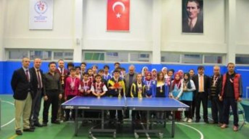 Bartın&rsquo;da Masa Tenisi M&uuml;sabakaları Sona Erdi