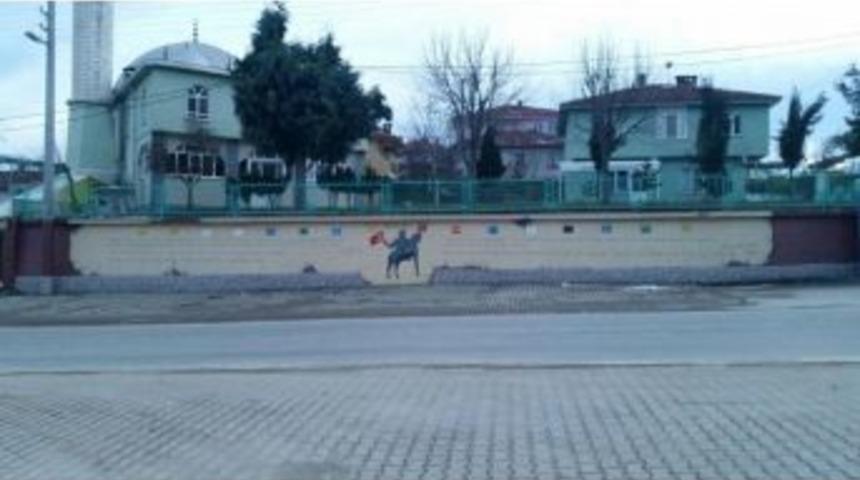 Pazaryeri Girişine İl&ccedil;enin Tarihi Anlatan Yağlı Boya &Ccedil;alışması Yapıldı