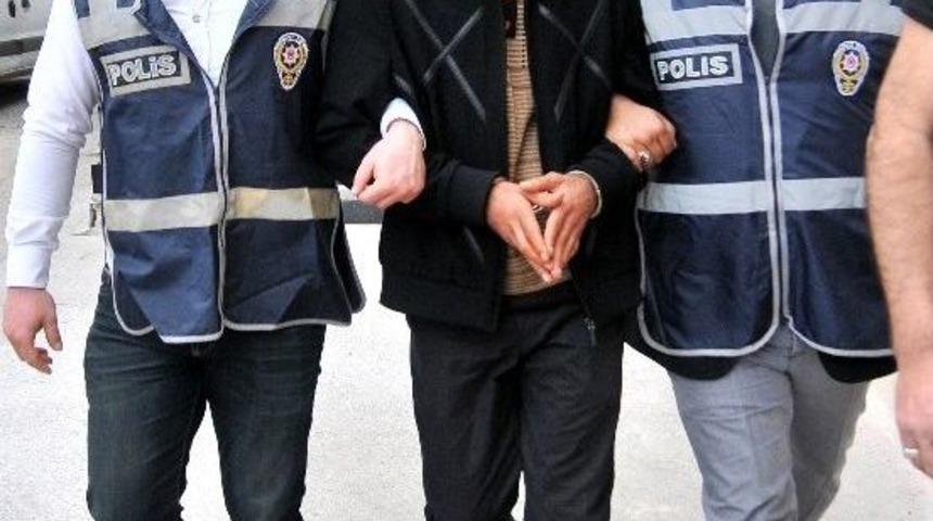 Mersin’deki Cinayet Zanlısı İzmir’de Yakalandı