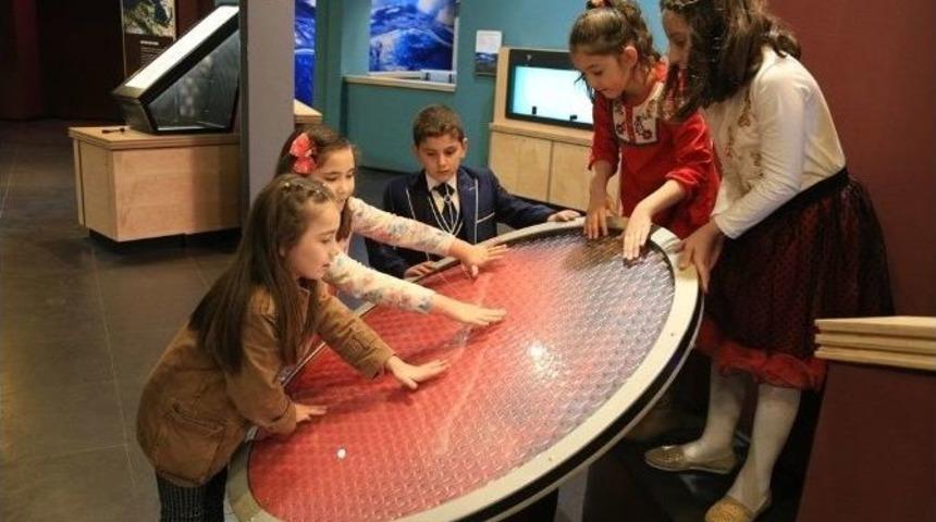 &rsquo;dinamik D&uuml;nya Galerisi&rsquo; Bilim M&uuml;zesi&rsquo;nde A&ccedil;ılıyor