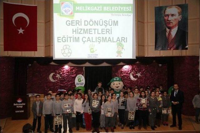 Melikgaz’de Geri Dönüşüm Eğitim Semineri