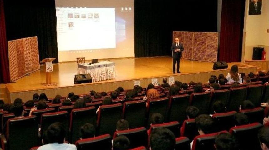 Salih Uyan: &ldquo;t&uuml;rk&ccedil;e Seviyeniz, Yabancı Dil Seviyenizi De Belirler&rdquo;