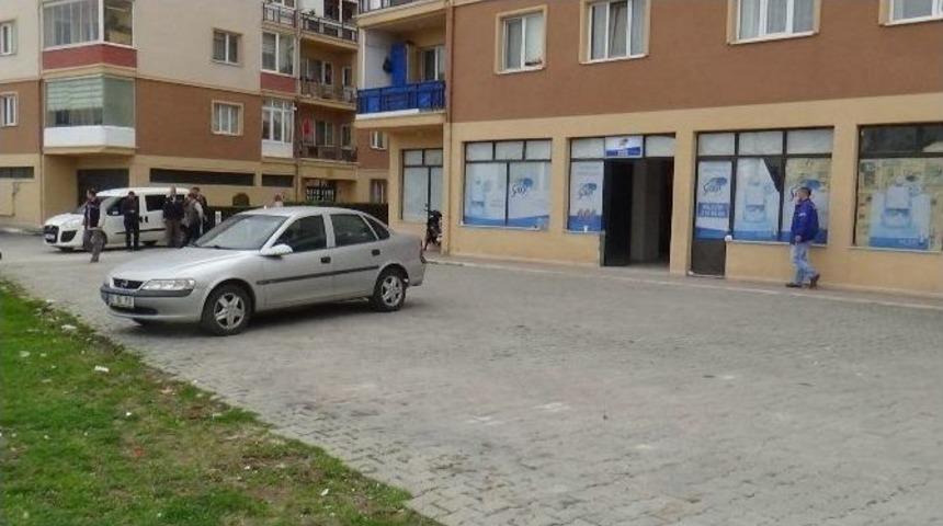 Yanlış Park Y&uuml;z&uuml;nden Araştırılan Otomobil &Ccedil;alıntı İhbarlı &Ccedil;ıktı