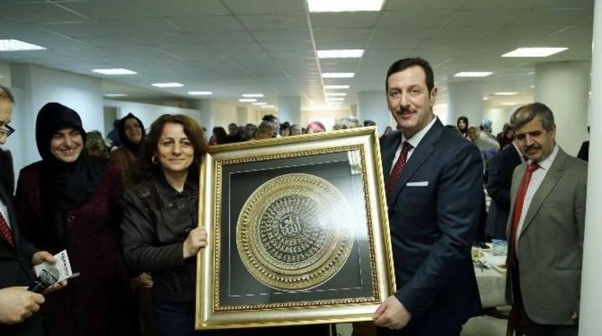 Başkan Tok: &ldquo;huzurlu Toplumun Sırrı Mutlu Kadındır"