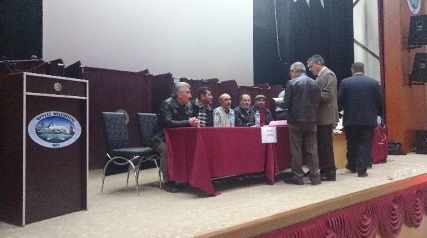 Develi S&uuml;t &Uuml;reticileri Birliği Başkanı Cezmi Hodul G&uuml;ven Tazeledi