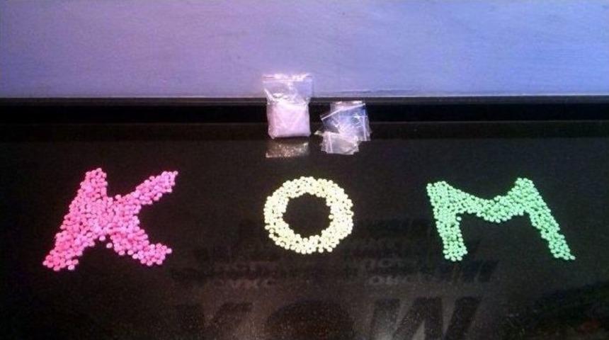 Alanya&rsquo;da Uyuşturucu 985 Hap Ele Ge&ccedil;irildi