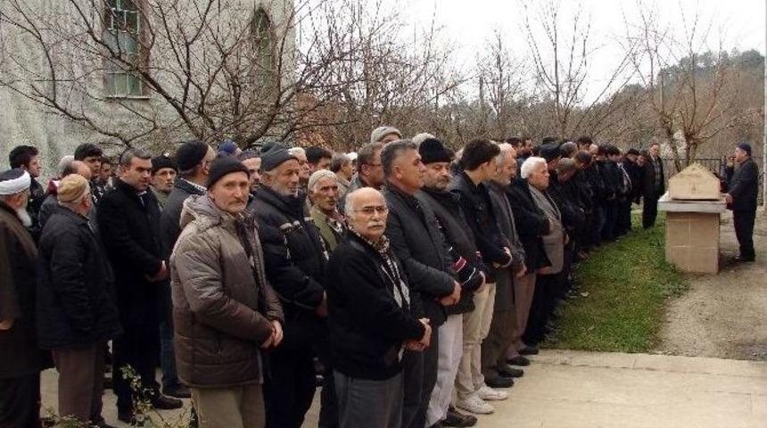 Ter&ouml;r Kurbanı Ayhan Aksu &Ccedil;atalzeytin&rsquo;de Toprağa Verildi