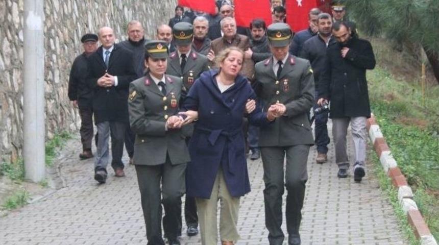 Şehit Annesinin Yürek Burkan Feryadı