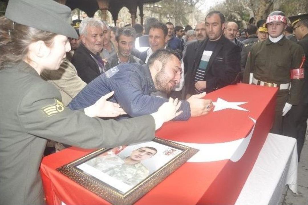 Amasyalı Şehitleri 10 Bin Kişi Uğurladı