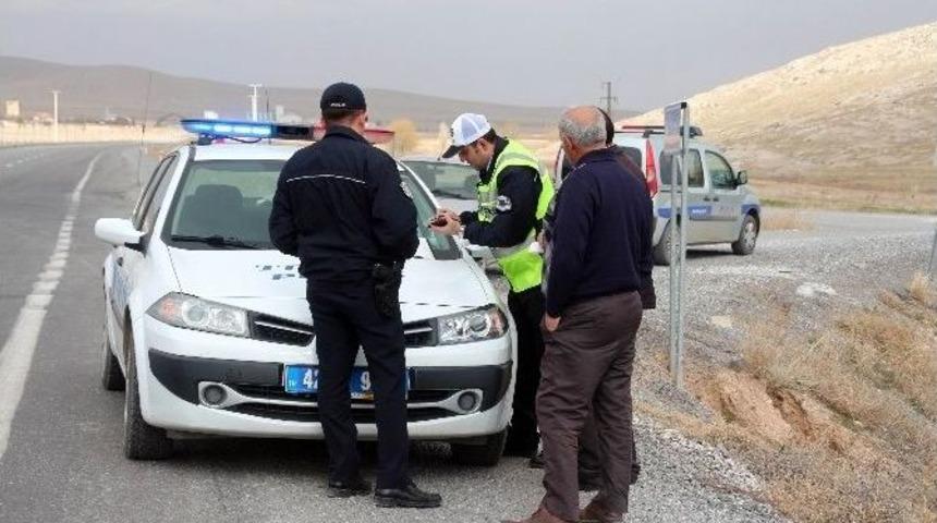 Yunak&rsquo;ta Asayiş Uygulamaları Sıklaştırıldı