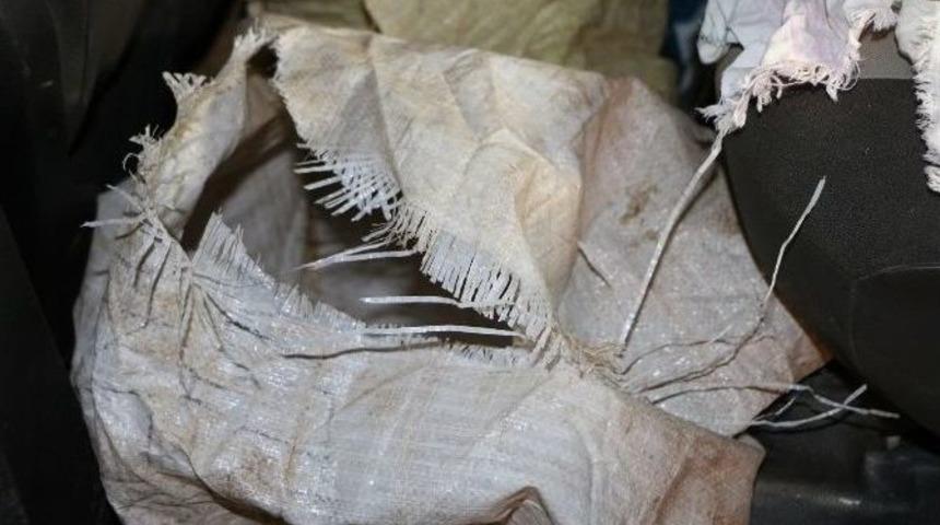 Pkk&rsquo;nın Kuryesi &lsquo;zagros&rsquo; Silahıyla Yakalandı