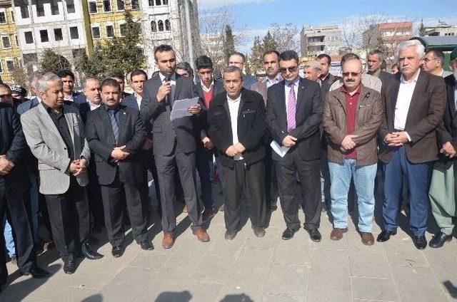 Kahta’da, Stk’lar Terörü Protesto Etti