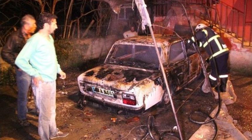 Otomobilini Yanmaktan Kurtaramadı