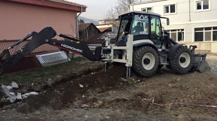 Kaynaşlı&rsquo;da &Ccedil;evre D&uuml;zenleme &Ccedil;alışmaları S&uuml;r&uuml;yor