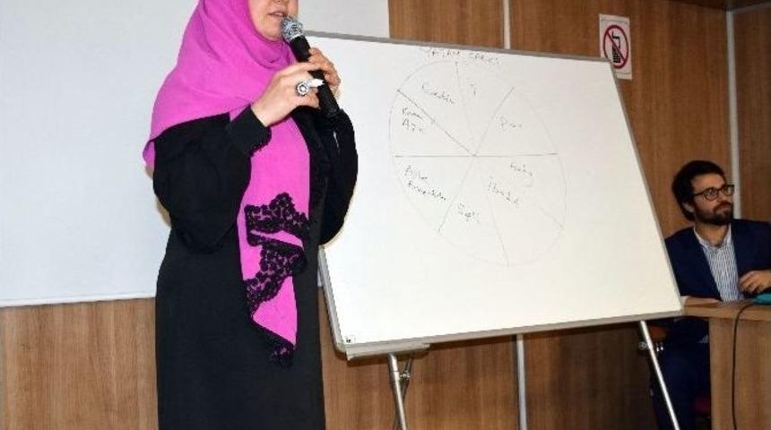 İkbal G&uuml;rpınar Mutluluğun Sırlarını Anlattı