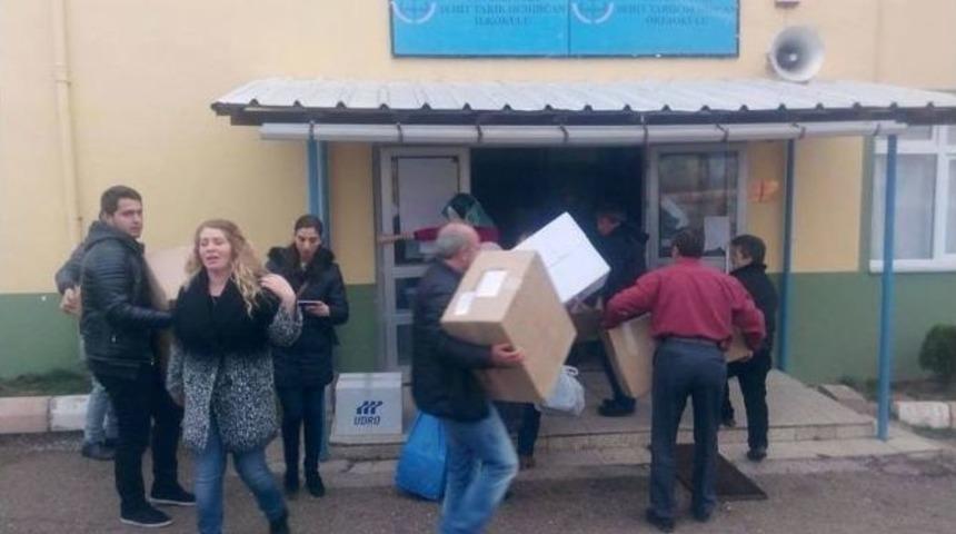 Bakırk&ouml;y Belediyesi G&ouml;lyaka&rsquo;da 40 &Ccedil;ocuğa Sevindirdi