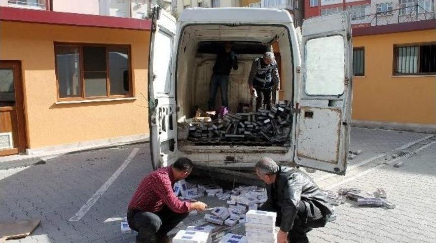 Polisi Şaşırtan Ka&ccedil;ak Sigara Zulası