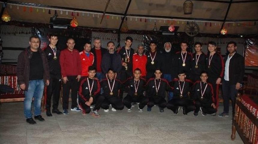 Adıyamanlı Sporcular T&uuml;rkiye Futsal Finallerine Kaldı