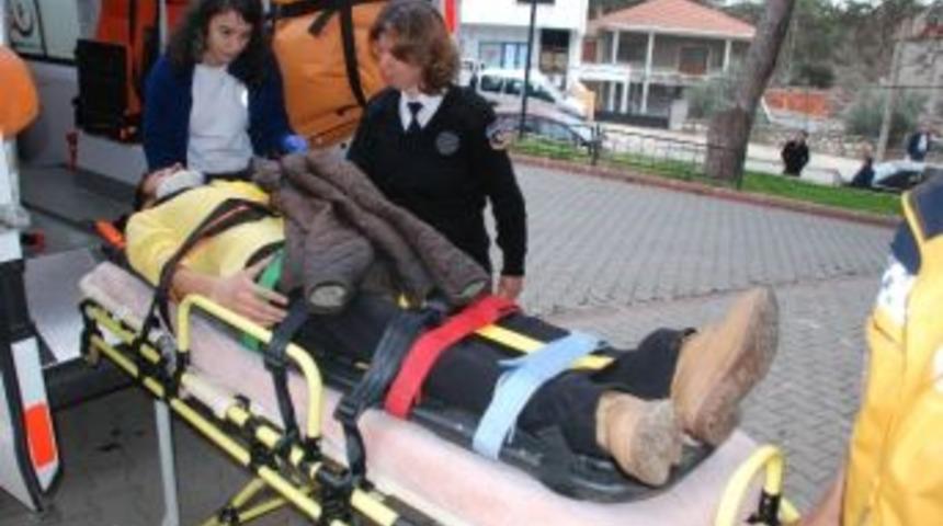 &Ccedil;anakkale&rsquo;de Trafik Kazası: 1 Yaralı