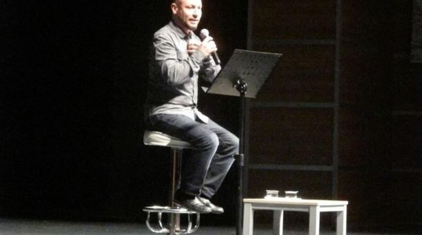 Yazar Kahraman Tazeoğlu, Okurlarıyla Buluştu