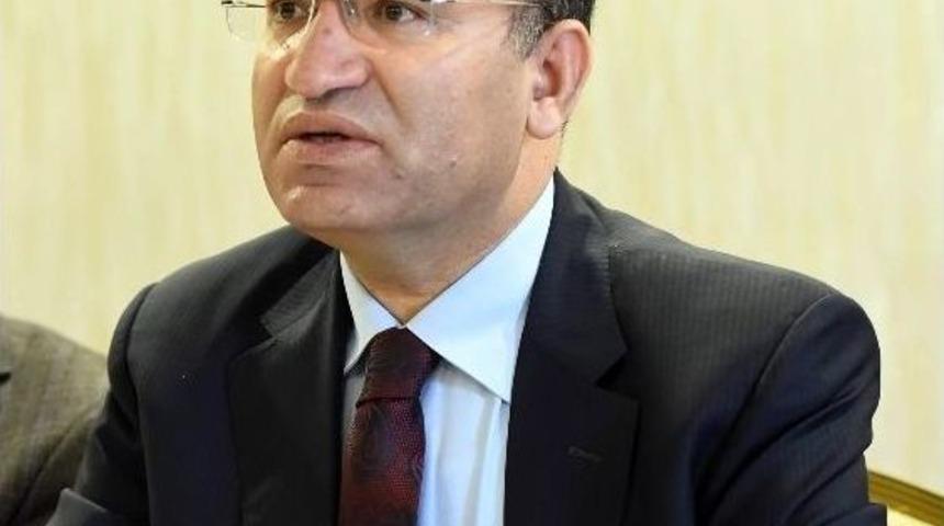 Adalet Bakanı Bozdağ: &ldquo;memur Gece Silahlı G&uuml;nd&uuml;z K&uuml;lahlı Olmayacak&rdquo;