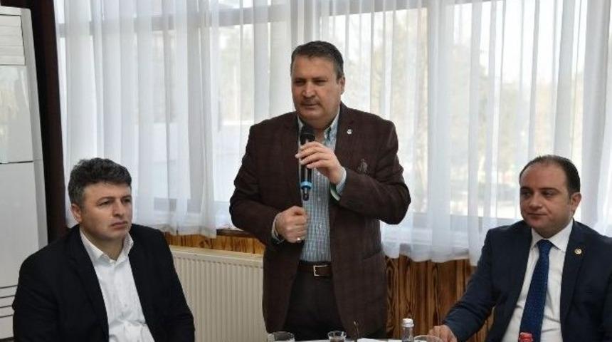 Başkan &Ccedil;er&ccedil;i Rumeli Ve Balkan G&ouml;&ccedil;menleriyle Biraraya Geldi