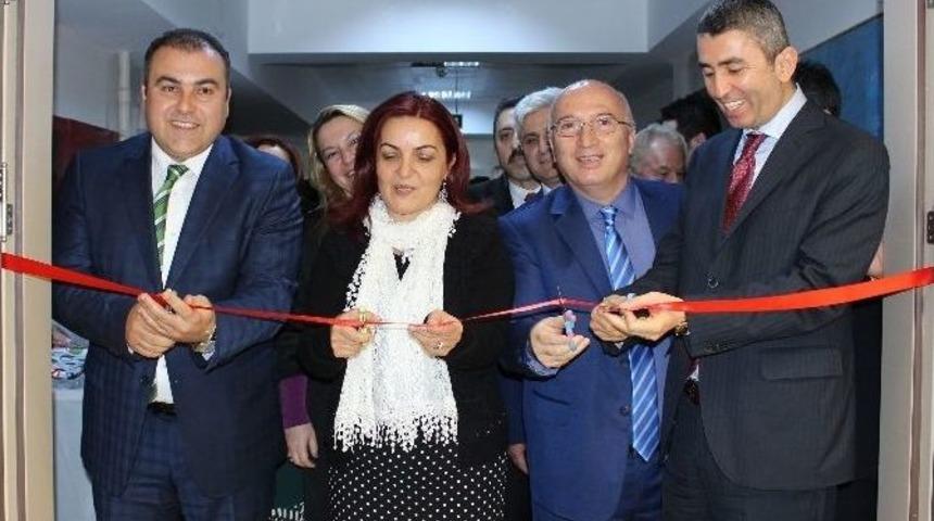 G&ouml;rele G&uuml;zel Sanatlar Fak&uuml;ltesi &ldquo;logo Sergisi&rdquo; A&ccedil;ıldı