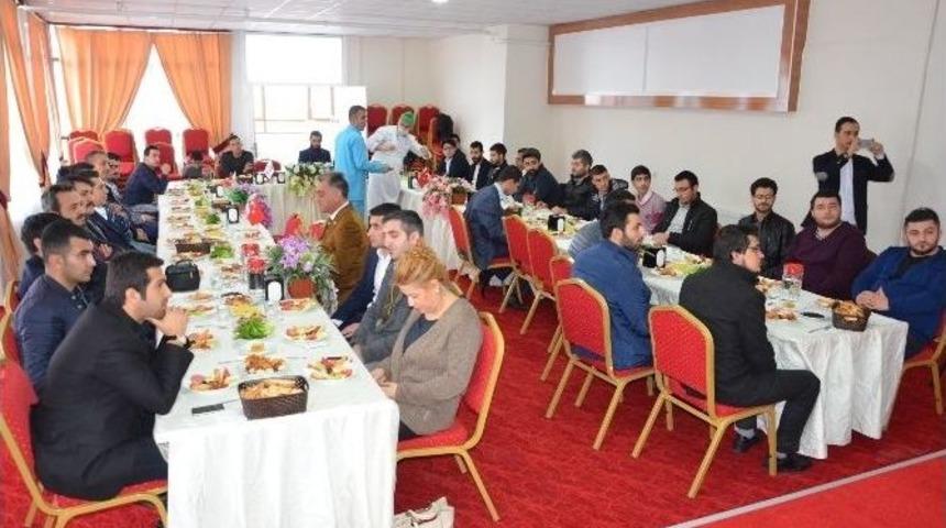 Gen&ccedil; Stk&rsquo;lar Kahvaltıda Buluştu