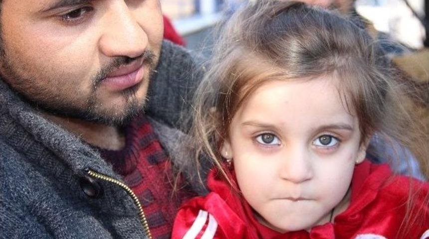 Taliban 5 Yaşındaki K&uuml;&ccedil;&uuml;k Nida&rsquo;yı &Ouml;l&uuml;m Yolculuğuna S&uuml;r&uuml;kledi