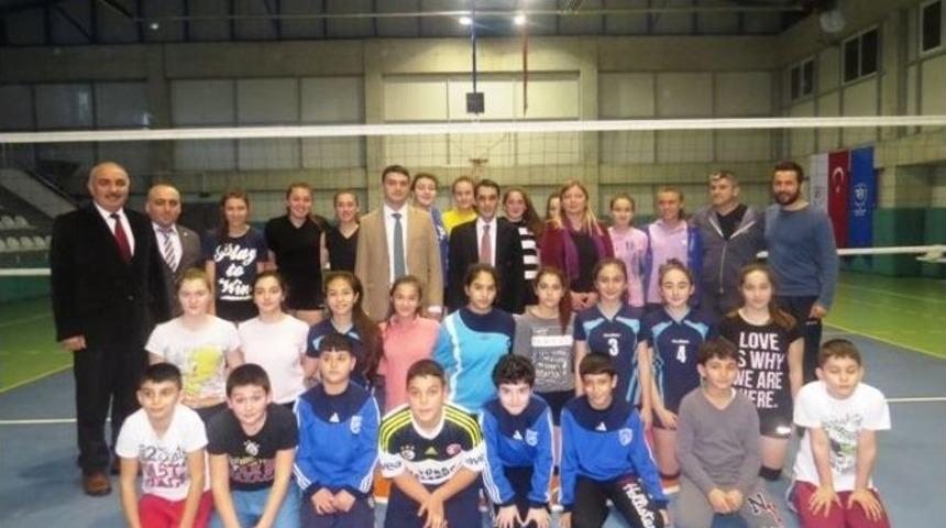 Amasra Kaymakamı Eser, Şampiyonları Kutladı