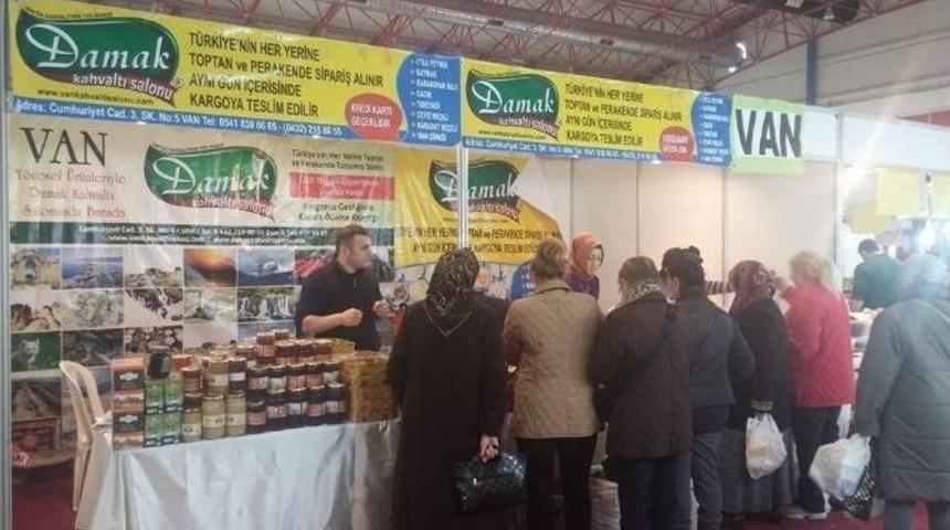 Van Kahvaltısı Mersin Fuarı&rsquo;nda Tanıtıldı