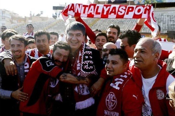 Antalya’nın Yarım Asırlık “atatürk Stadı” Yıkılıyor G1